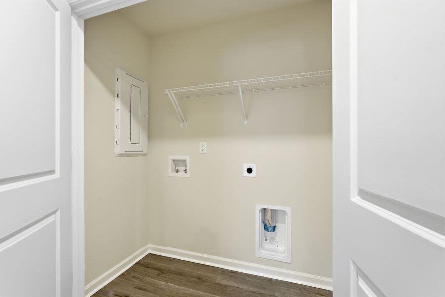 Spacious, unfurnished interior of a new home in Liberty Village, Flemington (Image 24).