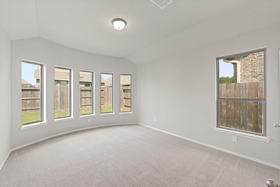 Spacious, unfurnished interior of a new home in The Trails, New Caney (Image 25).