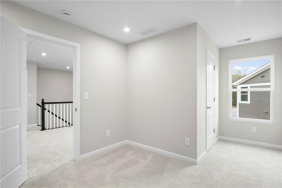 Spacious, unfurnished interior of a new home in Sage Woods, Dallas (Image 17).
