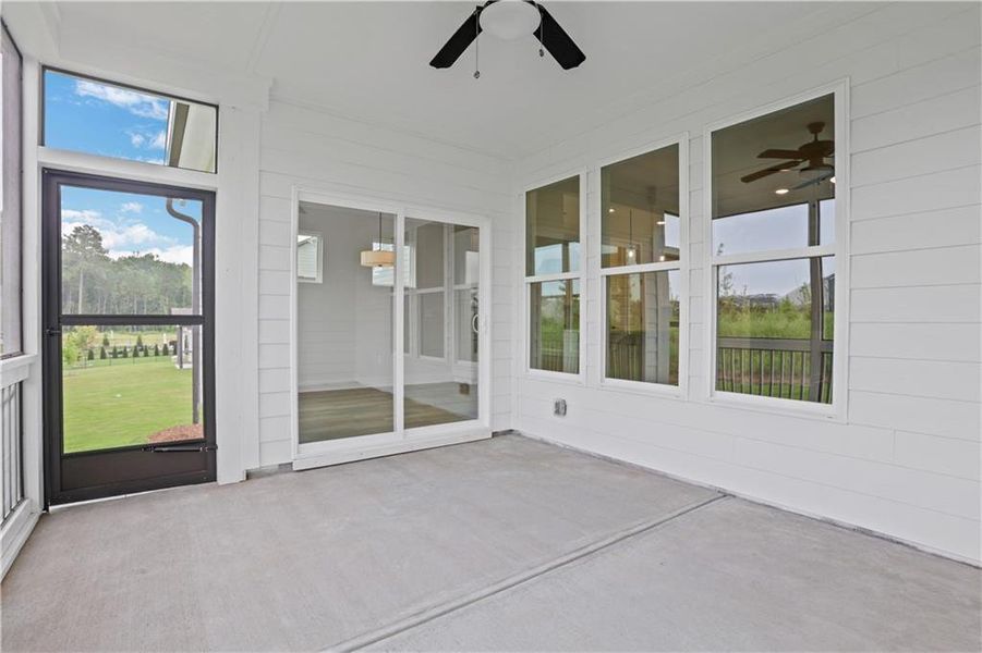 Exterior details and patio area of a home in Twin Lakes, Hoschton (Image 28).
