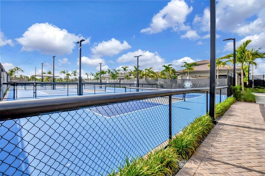 Community amenities in , Boynton Beach (Image 81).