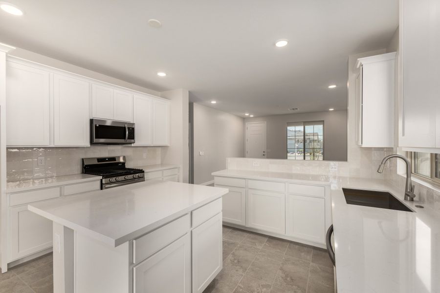 Furnished interior view inside a new home in Sunrise, Surprise (Image 4).