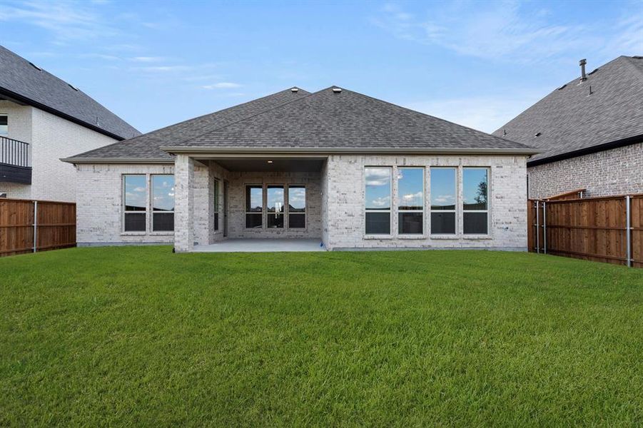 27. 2122 Clairmont - Back 27. 2122 Clairmont - Back