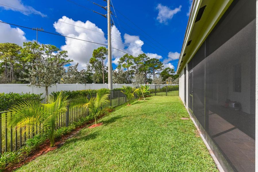 1380 Lago Cir Palm City FL-print-028-008