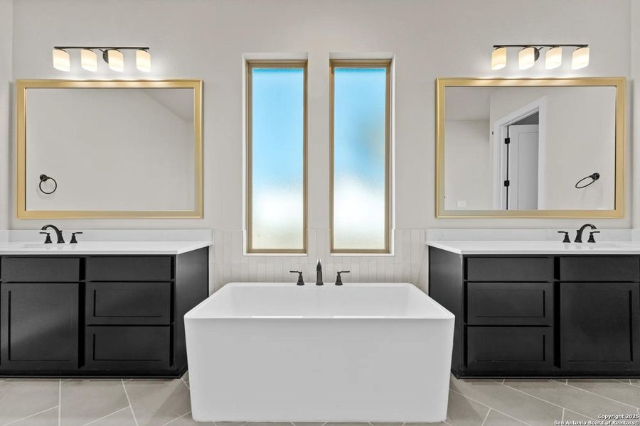 Furnished interior view inside a new home in Esperanza - 80' & 90', Boerne (Image 5). Furnished interior view inside a new home in Esperanza - 80' & 90', Boerne (Image 5).