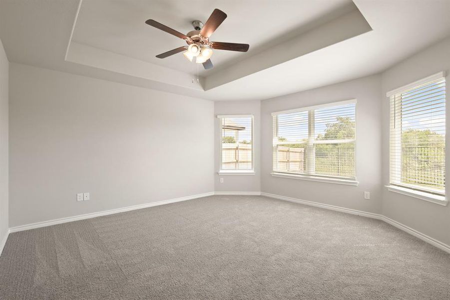Spacious, unfurnished interior of a new home in Deer Creek, Fort Worth (Image 24). Spacious, unfurnished interior of a new home in Deer Creek, Fort Worth (Image 24).
