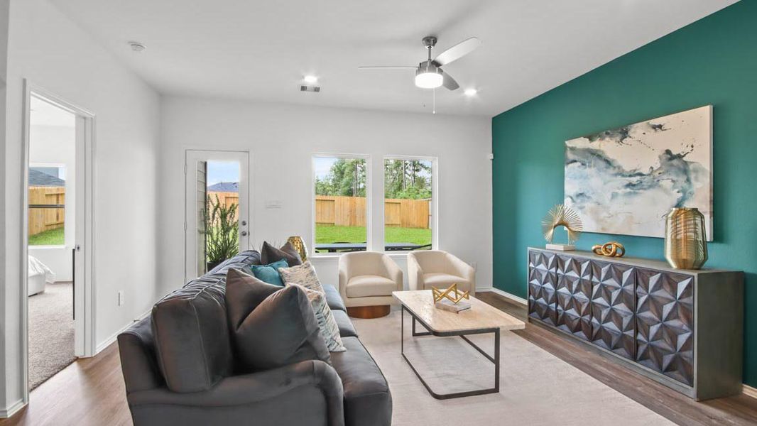 Representative furnished interior of a home built from the Perry by D.R. Horton in The Canopies, Splendora (Image 12). Representative furnished interior of a home built from the Perry by D.R. Horton in The Canopies, Splendora (Image 12).