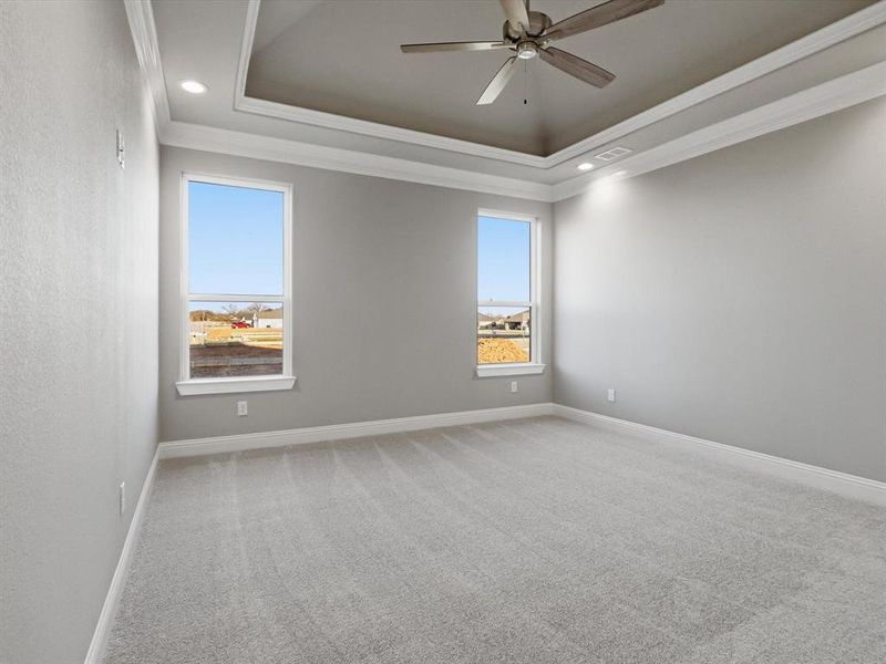 Spacious, unfurnished interior of a new home in , Tolar (Image 28).