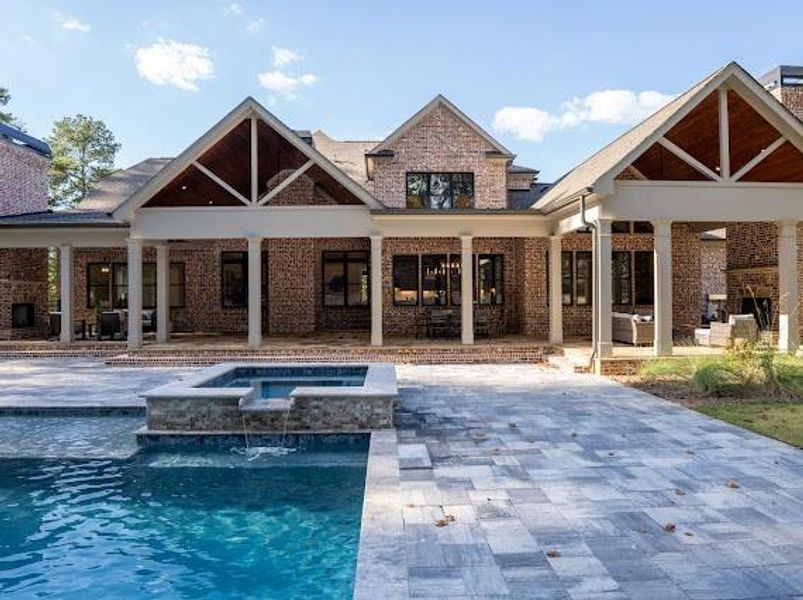 Image 83 of a home in .