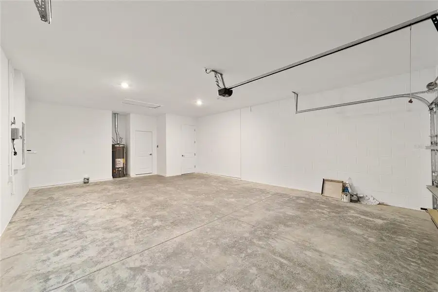 Spacious, unfurnished interior of a new home in , Ocala (Image 40). Spacious, unfurnished interior of a new home in , Ocala (Image 40).