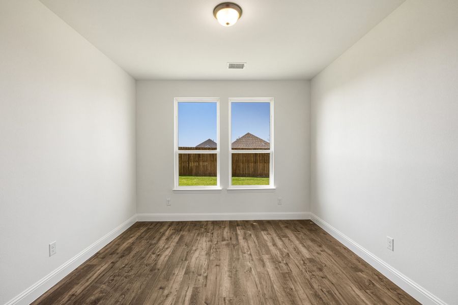 Spacious, unfurnished interior of a new home in Elevon, Lavon (Image 32).