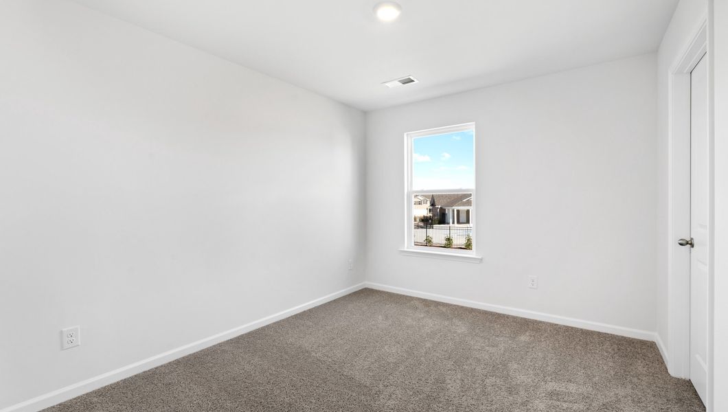 Representative unfurnished interior of a home built from the AISLE by D.R. Horton in Seneca Falls, Seneca (Image 26).