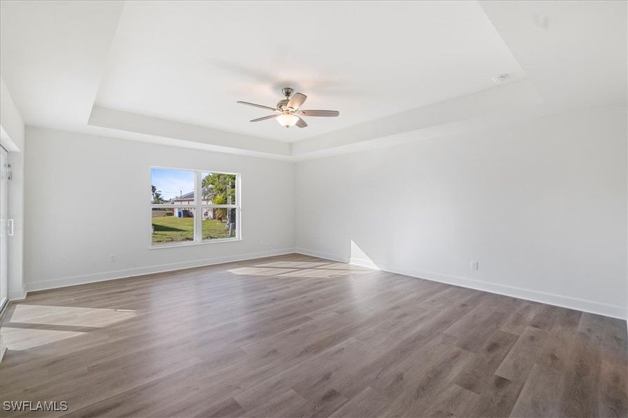 Spacious, unfurnished interior of a new home in Cape Coral, Cape Coral (Image 19).