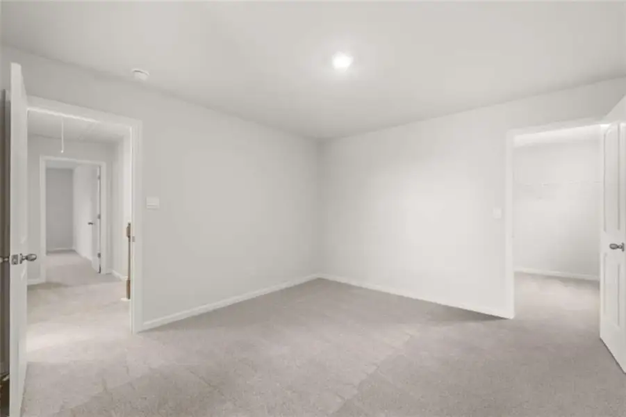Spacious, unfurnished interior of a new home in Holland Estates, Powder Springs (Image 36). Spacious, unfurnished interior of a new home in Holland Estates, Powder Springs (Image 36).