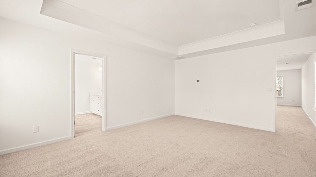 Spacious, unfurnished interior of a new home in Evergreen Crossing, Locust Grove (Image 25).