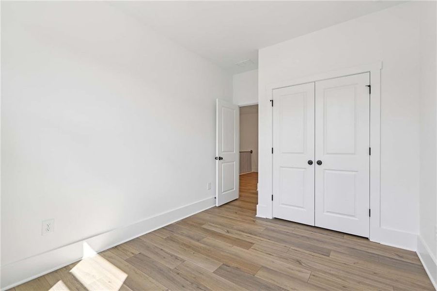 Spacious, unfurnished interior of a new home in Park Vue, Atlanta (Image 23).