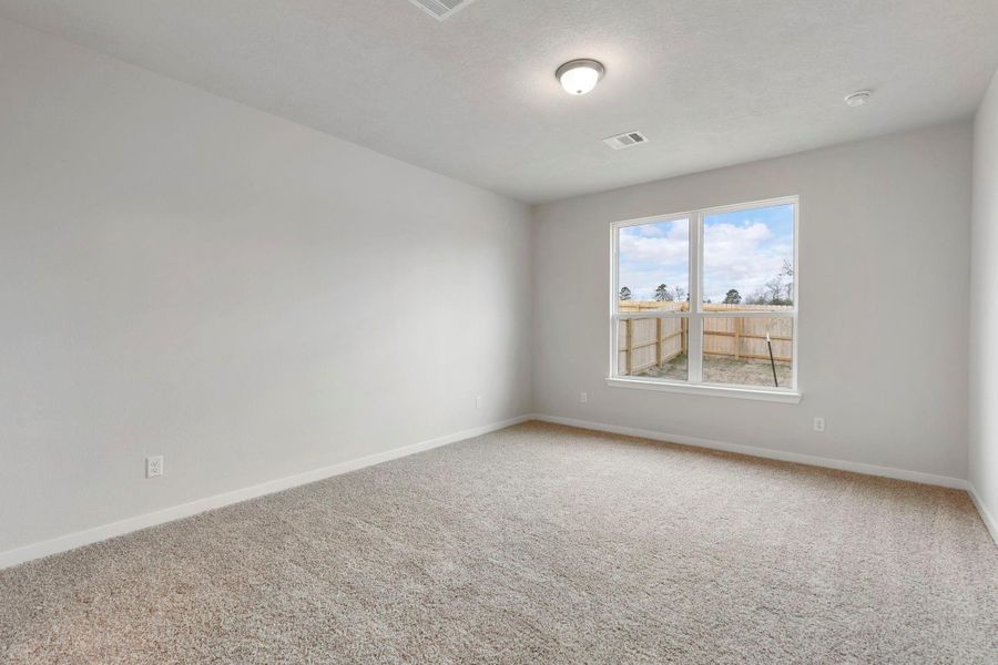 Spacious, unfurnished interior of a new home in , Huntsville (Image 20).