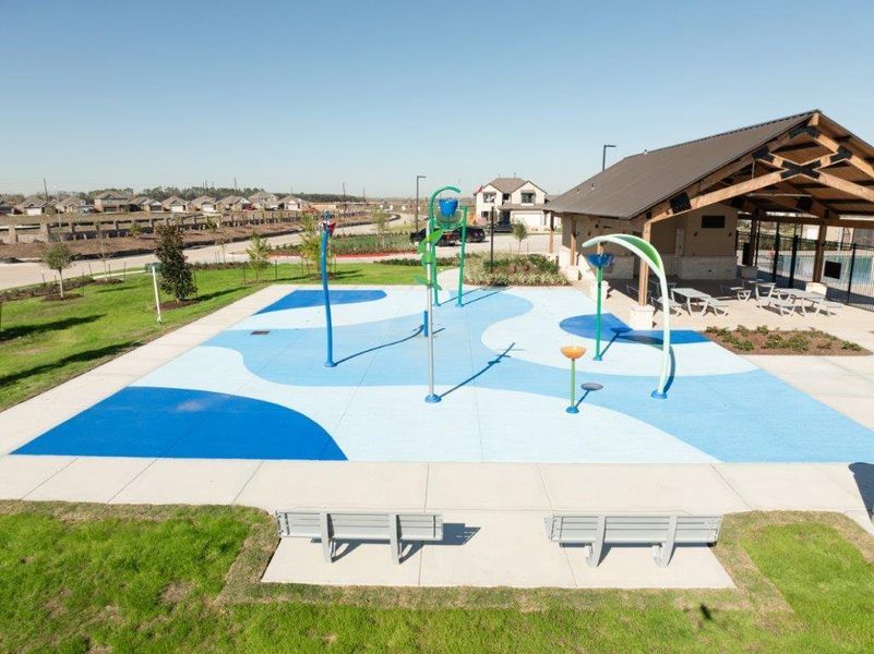Community amenities in Canterra Creek 45' and 50' Homesites, Iowa Colony (Image 7).