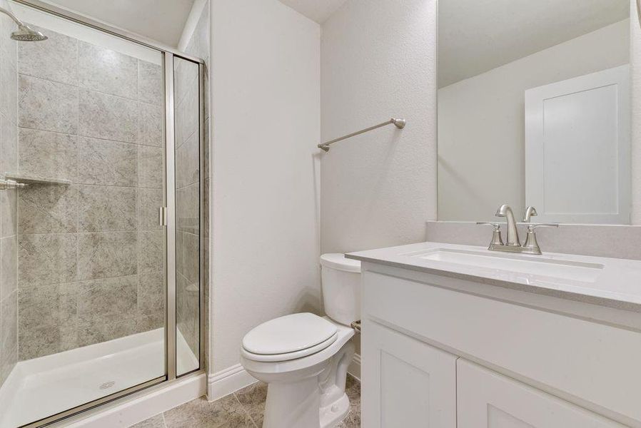 Furnished interior view inside a new home in Cedar Ridge Estates, Grand Prairie (Image 6). Furnished interior view inside a new home in Cedar Ridge Estates, Grand Prairie (Image 6).