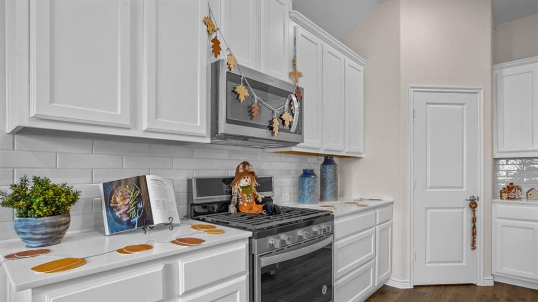 Furnished interior view inside a new home in Morning Ridge, Princeton (Image 29). Furnished interior view inside a new home in Morning Ridge, Princeton (Image 29).