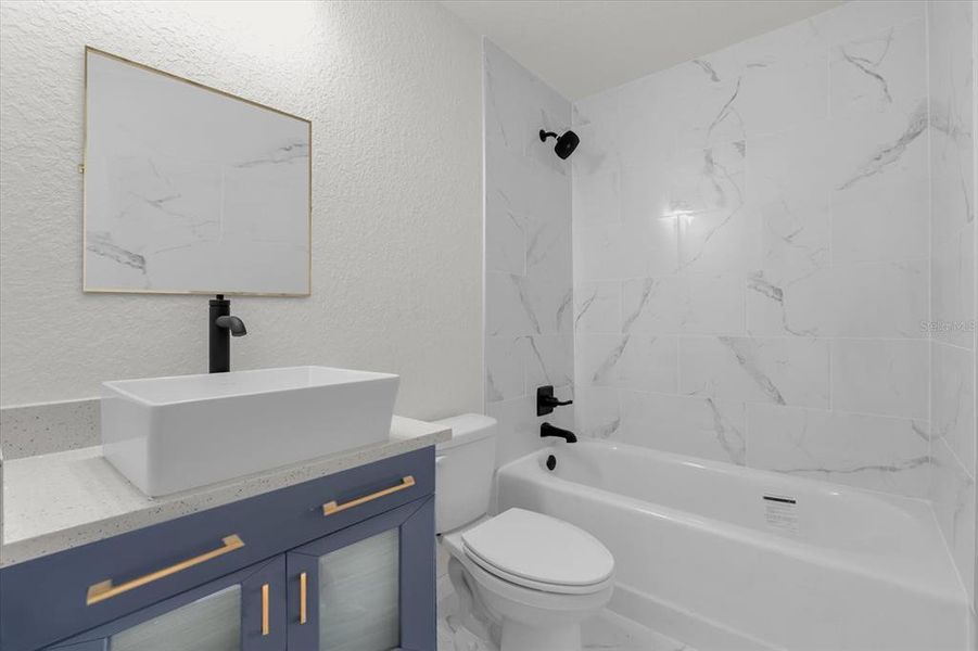 Image 34 of a home in .