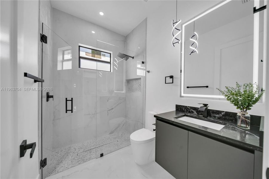 Furnished interior view inside a new home in , Cape Coral (Image 9).