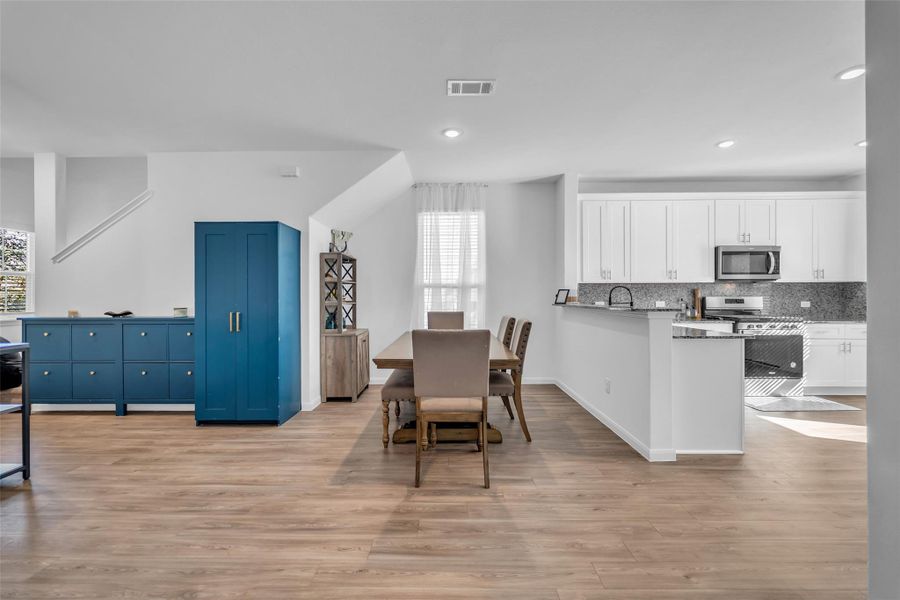 Furnished interior view inside a new home in Forbes Crossing, Houston (Image 20).