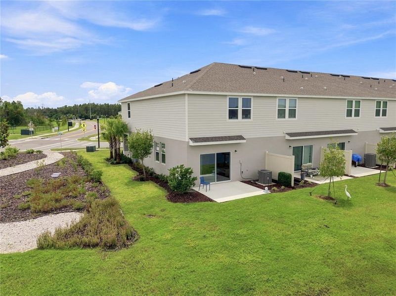 Exterior details and patio area of a home in , Kissimmee (Image 30).