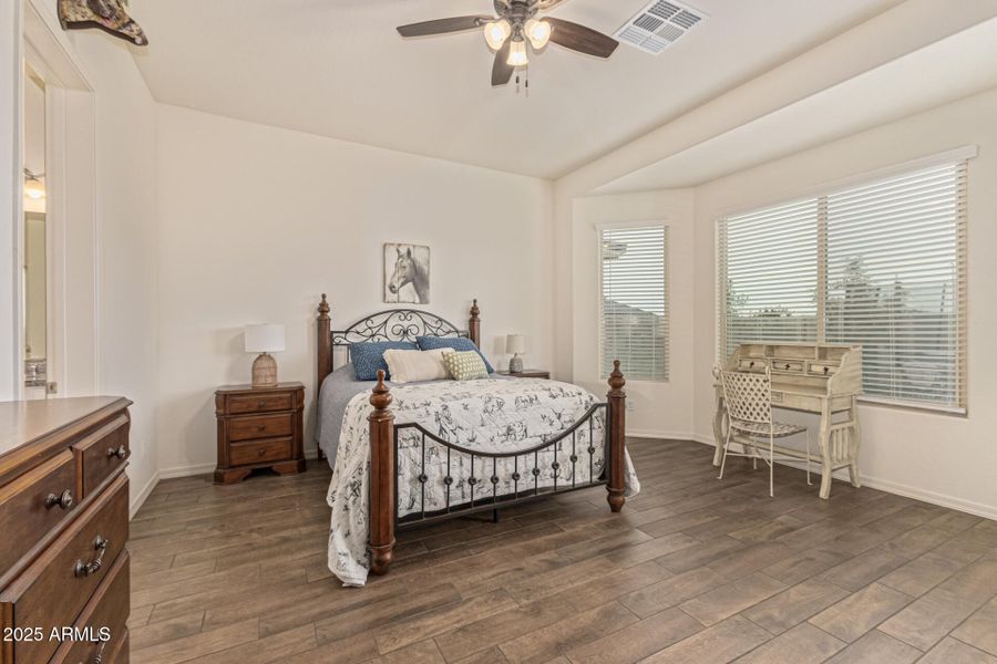 15-San Tan 15-San Tan