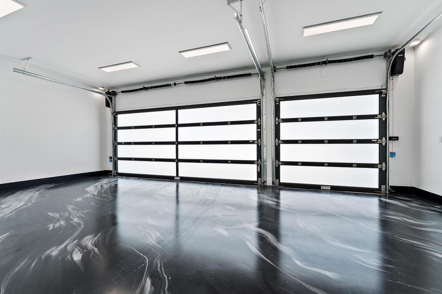 Spacious, unfurnished interior of a new home in , Jupiter Island (Image 25).