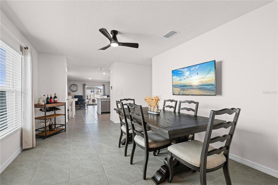 Furnished interior view inside a new home in Silverstone North, Palmetto (Image 9).