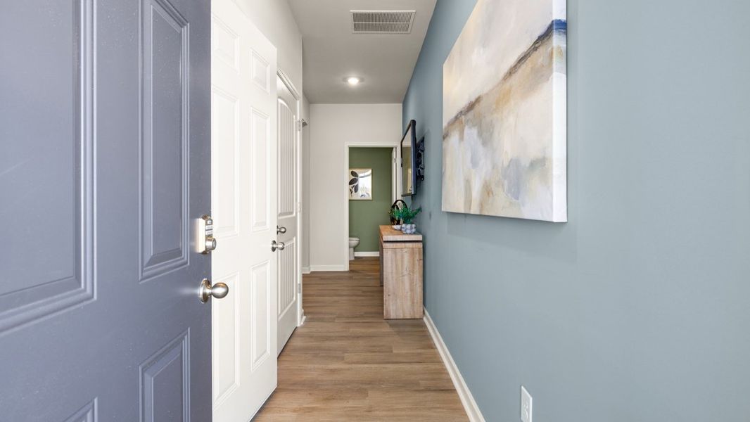 Representative furnished interior of a home built from the Sudbury 24' Townhome by D.R. Horton in Oconee Overlook Townhomes, Gainesville (Image 5).