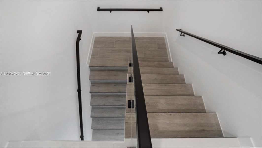 Image 43 of a home in .