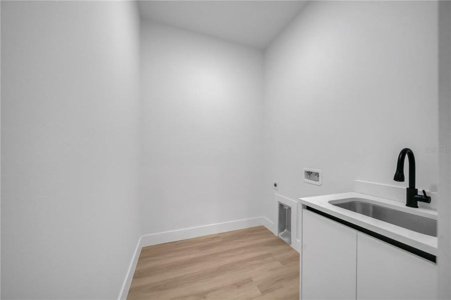Spacious, unfurnished interior of a new home in , North Port (Image 32). Spacious, unfurnished interior of a new home in , North Port (Image 32).