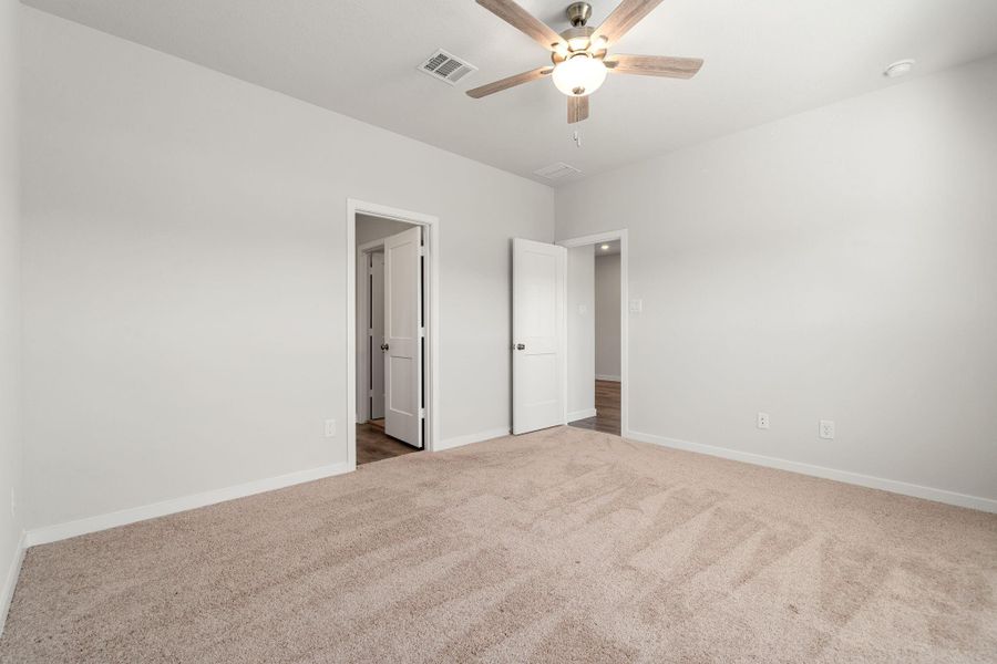 Spacious, unfurnished interior of a new home in Northpark South, Porter (Image 21).