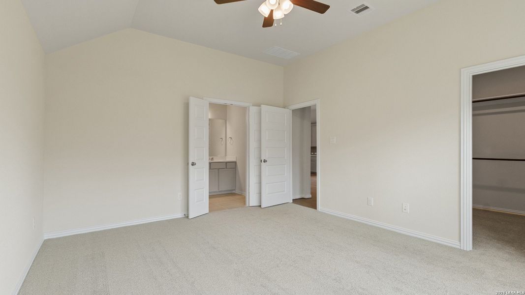 Spacious, unfurnished interior of a new home in Stream Waters, Seguin (Image 22). Spacious, unfurnished interior of a new home in Stream Waters, Seguin (Image 22).