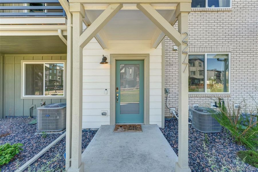 Front exterior of a new home in , Broomfield, CO, highlighting curb appeal (Image 19).