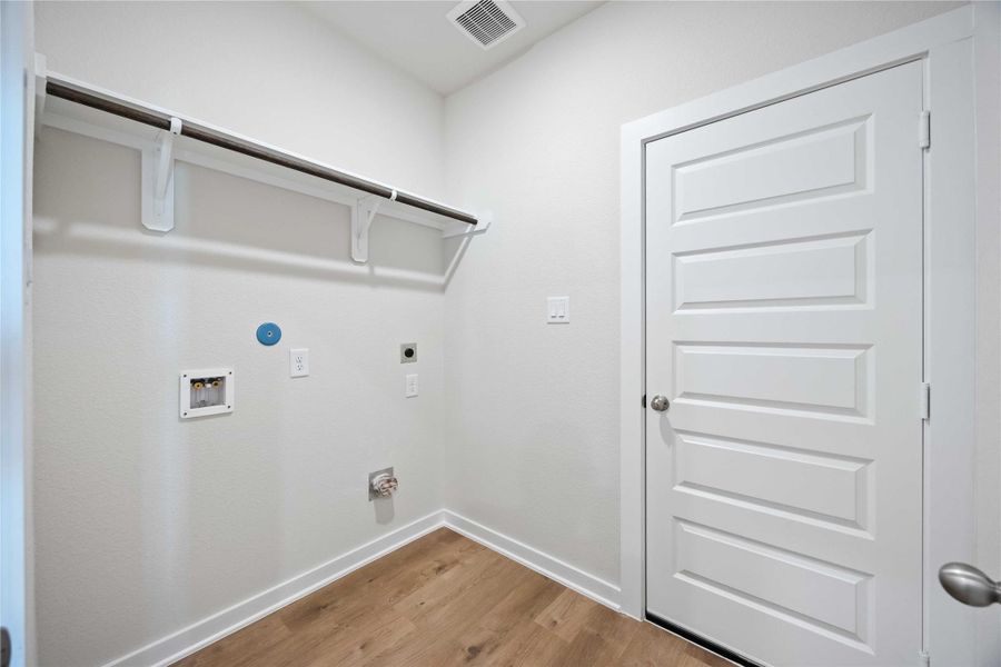 Spacious, unfurnished interior of a new home in Magnolia Springs, Montgomery (Image 15).