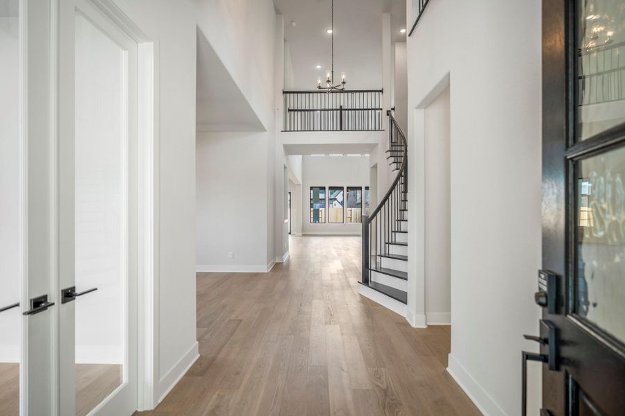 Spacious, unfurnished interior of a new home in Artavia 70′ Lots, Conroe (Image 36).