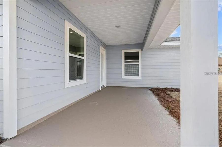 Exterior details and patio area of a home in , Palm Coast (Image 3).