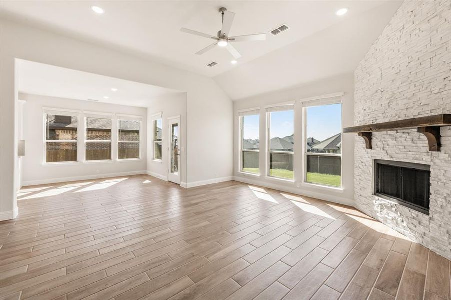 Spacious, unfurnished interior of a new home in The Grove, Midlothian (Image 28). Spacious, unfurnished interior of a new home in The Grove, Midlothian (Image 28).