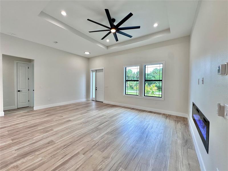 Spacious, unfurnished interior of a new home in , North Port (Image 13).