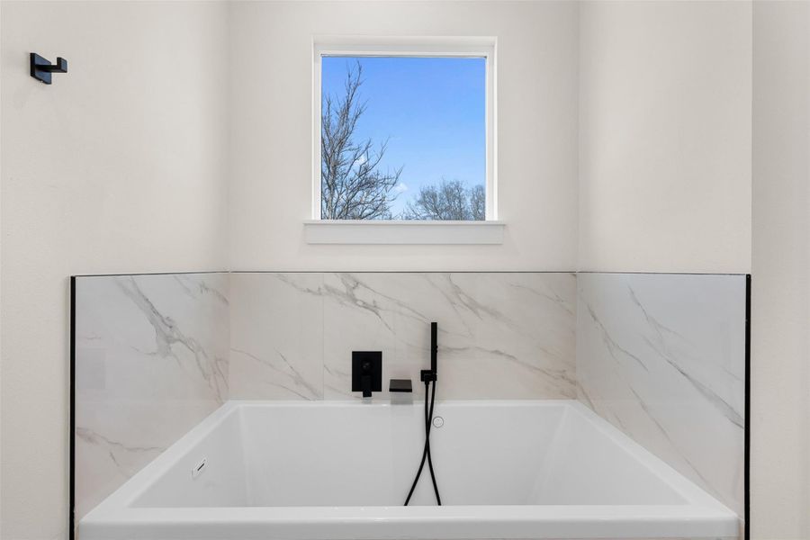 Close-up of interior finishes inside a home in , Bedias (Image 15).