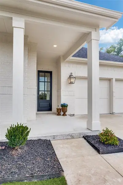 Exterior details and patio area of a home in , Benbrook (Image 3).