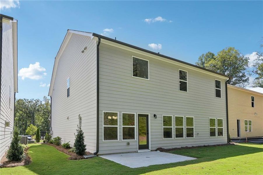 Exterior details and patio area of a home in Creekside, Dawsonville (Image 23).