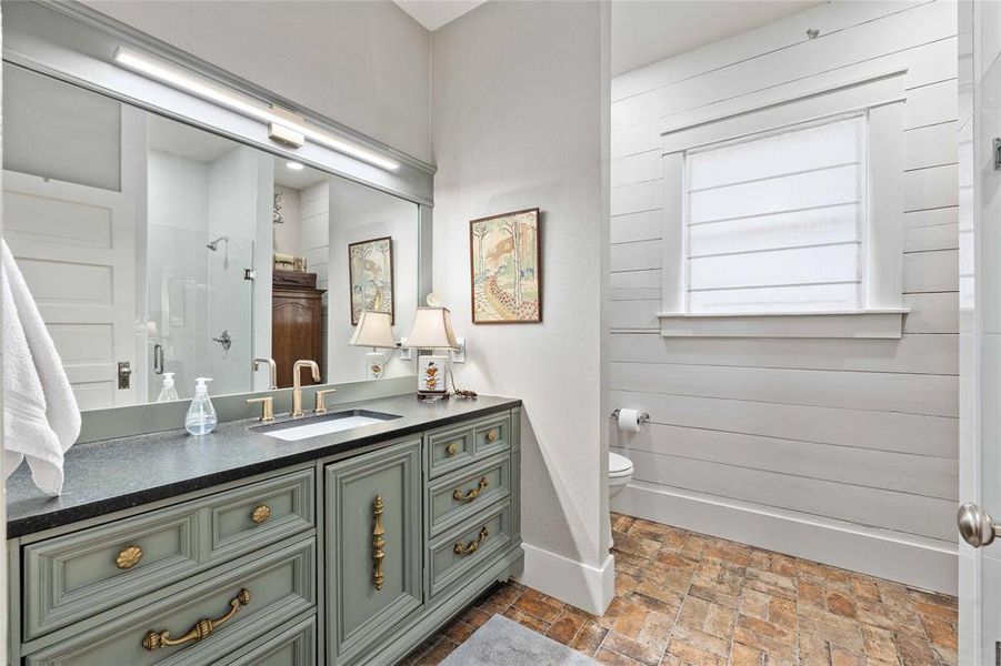 Furnished interior view inside a new home in , Brownwood (Image 15).