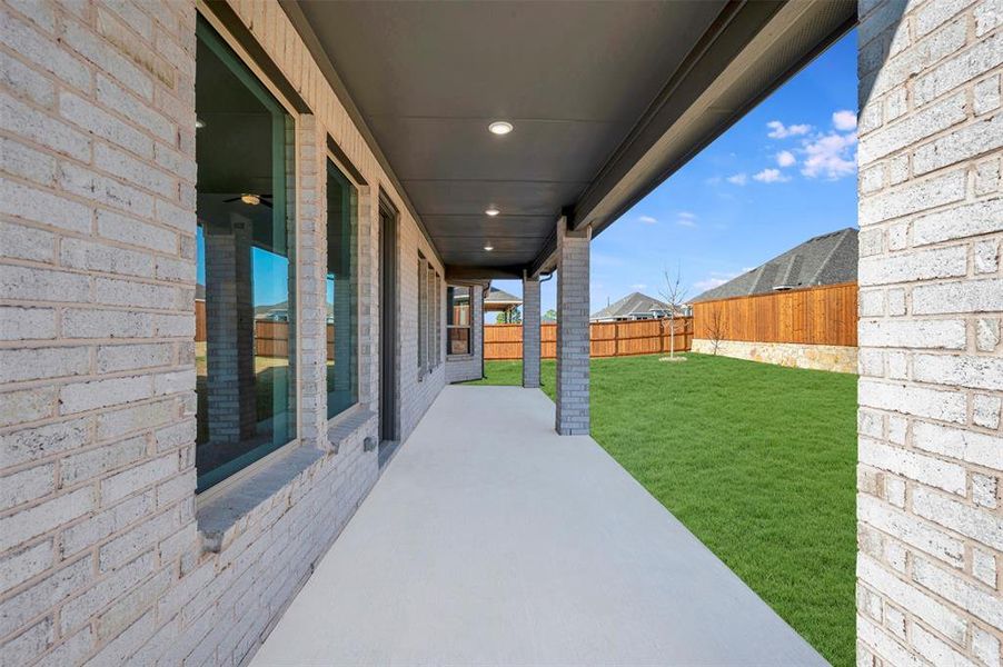 Exterior details and patio area of a home in Lilyana, Prosper (Image 3).