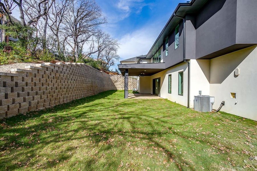 Exterior details and patio area of a home in , Arlington (Image 4).