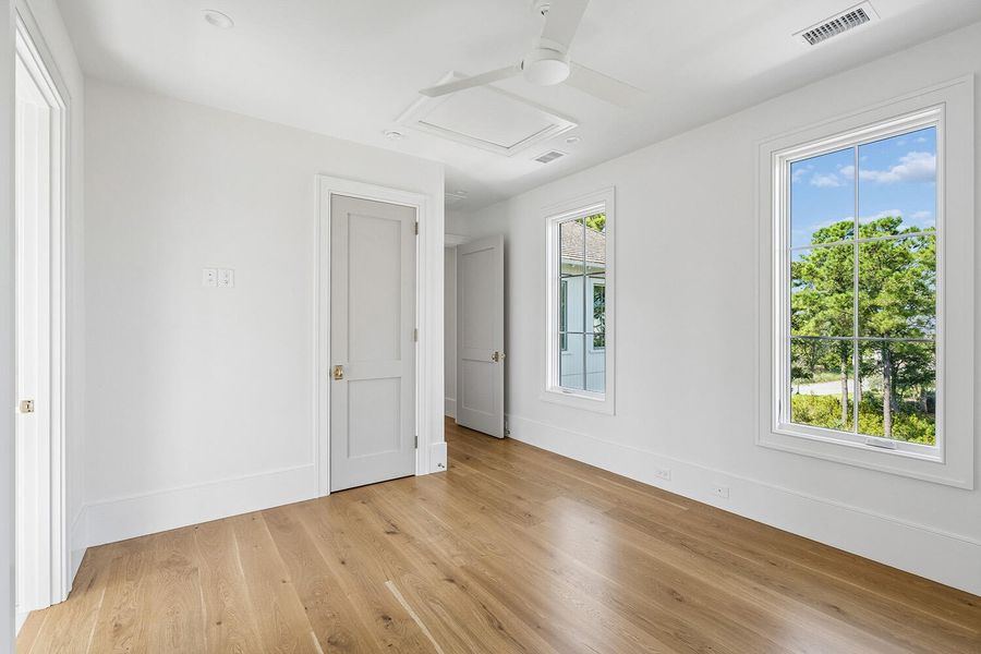 Spacious, unfurnished interior of a new home in , Johns Island (Image 24).