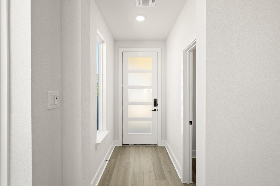 Spacious, unfurnished interior of a new home in The Retreat at Harvest, Argyle (Image 24).